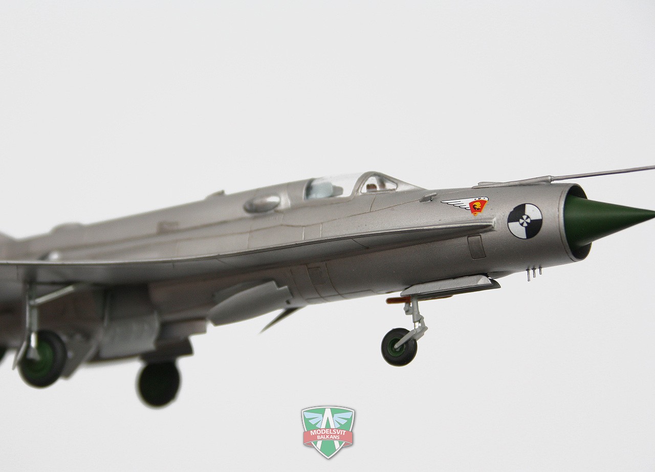 MiG21 prototype #2 ModelSvit Model kit 72004 1:72nd scale Analog A-144-2 